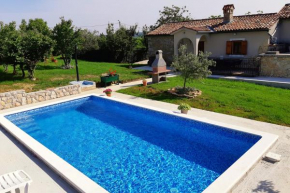 Holiday house with a swimming pool Cepic, Central Istria - Sredisnja Istra - 7404